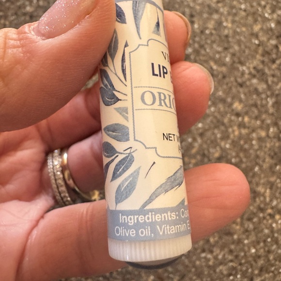 Evil Eye 🧿 Natural Lip Balm with Blue and Yellow Design - Picture 5 of 10